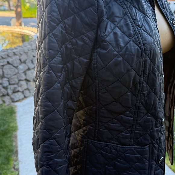 Burberry Black Quilted reversible Jacket - Picture 8 of 16